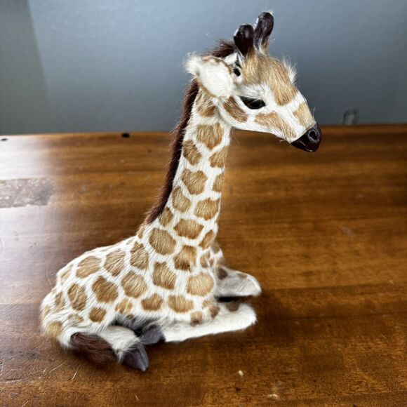 Goat Fur Giraffe Figurine Decor Figure Realistic Resting 6”x8” - Picture 1 of 8